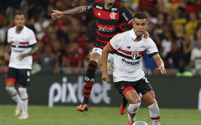Flamengo e São Paulo mediram forças na noite desta quarta-feira, no Maracanã