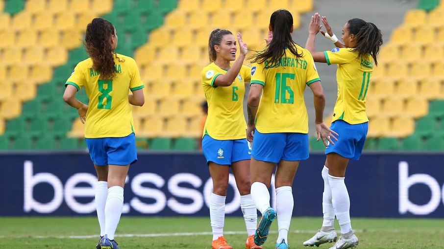 Brasil bate Uruguai por 3 a 0 na Copa América Feminina