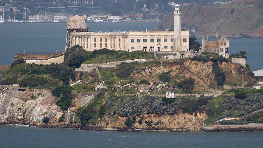Prisão de Alcatraz abrigava os criminosos mais perigosos dos EUA no século passado Prisão de Alcatraz abrigava os criminosos mais perigosos dos EUA no século passado
