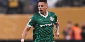 Paulinho é criticado por palmeirenses após rolê com Ronaldinho