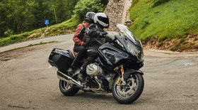 BMW inicia a pré-venda das motos R 1250 RT e K 1600 Bagger
