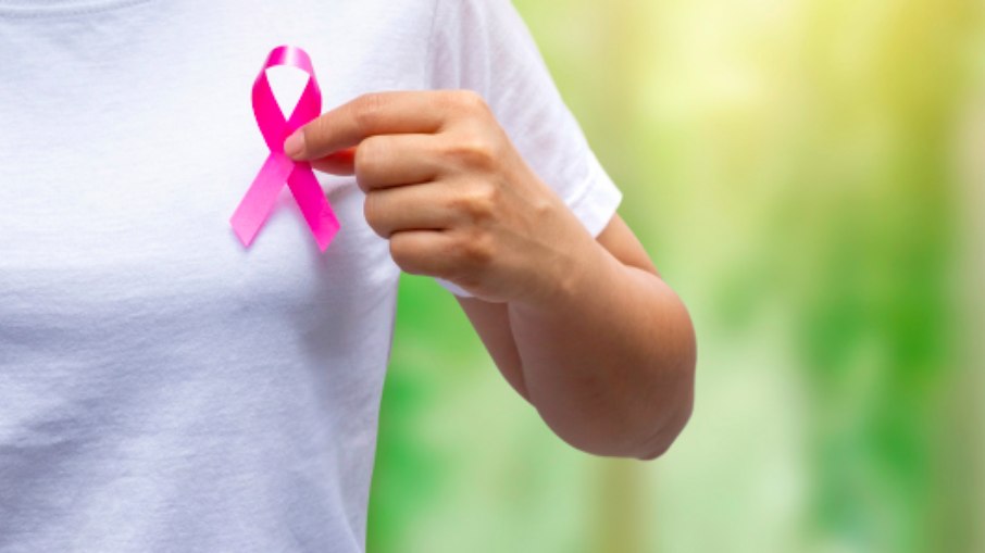 Estúdio Mais oferece “dia de beleza” para mulheres em tratamento para câncer de mama