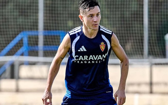 Ander Herrera, aos 37 anos, abriu mão de salário para defender o Zaragoza