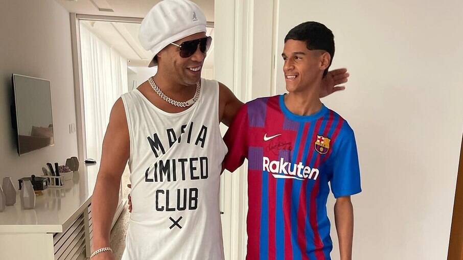 Ronaldinho Gaúcho também compartilhou fotos do momento nas redes sociais