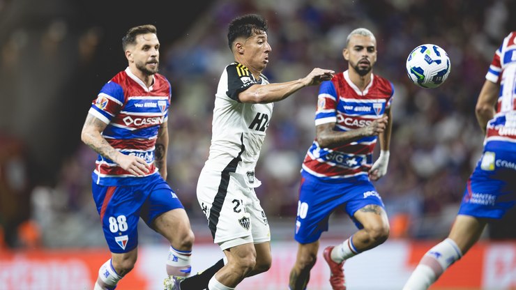 Fortaleza bate Galo, encosta no Inter e agita luta contra o Z4