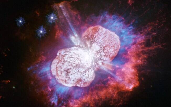 Nasa divulgou imagens da maior explosão estelar da galáxia