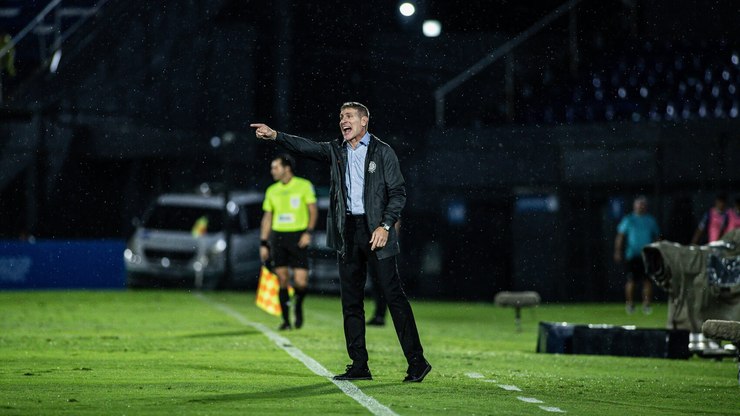 Ídolo do Boca e vilão dos pênaltis: o novo técnico do Fortaleza