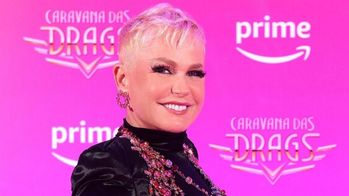 Xuxa durante lançamento do 'Caravana das Drags'