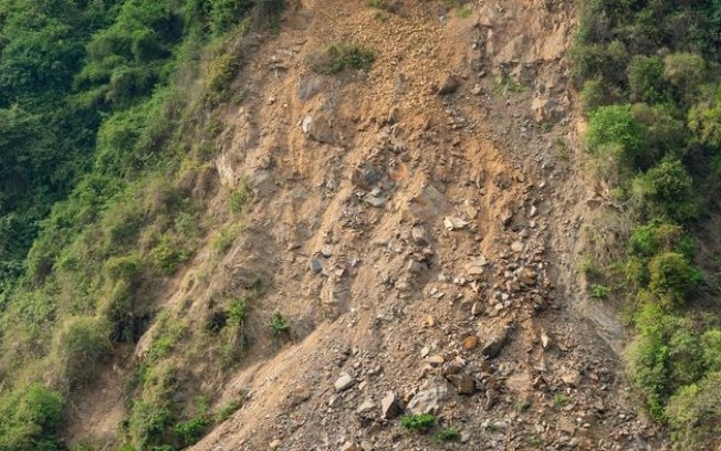 Vídeo mostra dimensão do deslizamento de terra em Papua-Nova Guiné