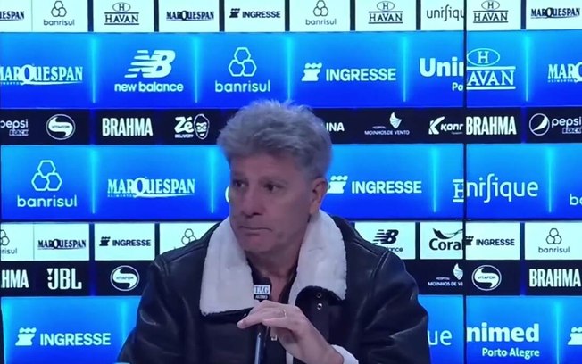 Renato Gaúcho com Marlon e Carlos Vinicius