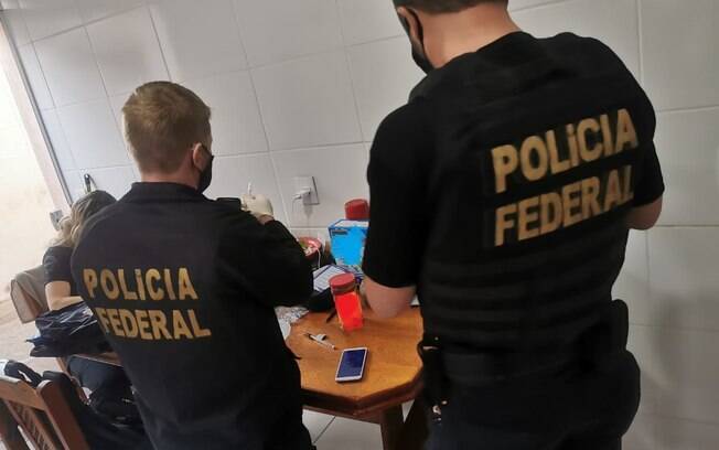 Operação da PF apura suposto fraudador do auxílio emergencial que teria ameaçado Pedro Guimarães, presidente da Caixa