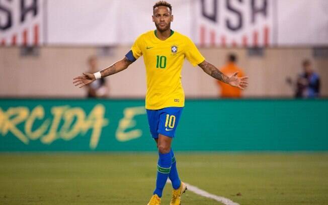 Neymar sofreu mais uma vez com a fama de cai-cai na partida contra os Estados Unidos