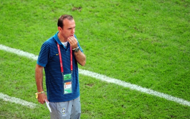 O técnico Kleiton Lima durante uma partida da seleção brasileira na Copa do Mundo feminina, 10 de julho de 2011 na Alemanha