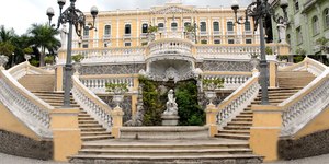 ES: 80% aprovam governo e pesquisa prevê disputa acirrada em 2026