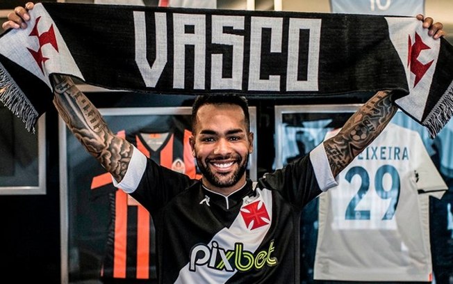 Vasco anuncia contratação de Alex Teixeira até dezembro deste ano