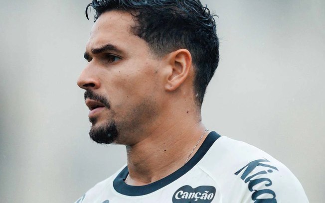 Lucas Veríssimo vai ficar fora de ação por um mês e meio
