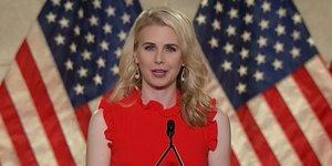 Quem é Natalie Harp, a "impressora humana" de Trump?