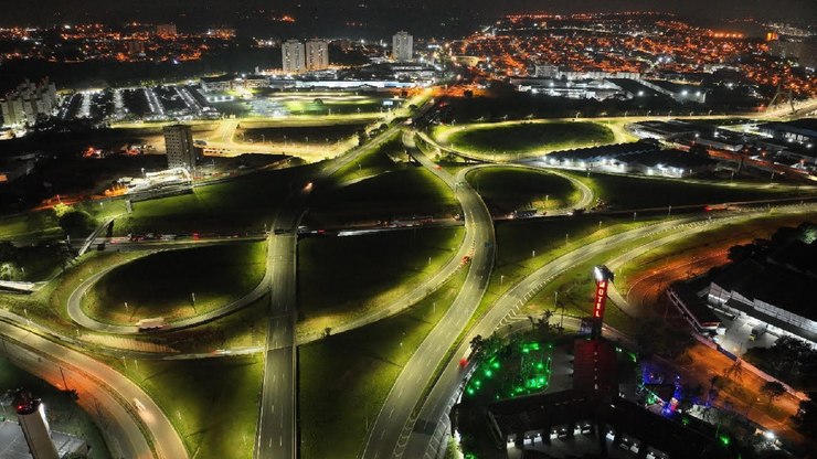Iluminação em LED amplia segurança na Anhanguera-Bandeirantes