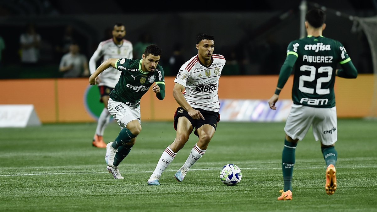 Palmeiras visita o Flamengo pelo Brasileirão