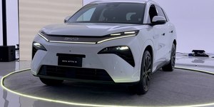 BYD Atto 8 chega ao Brasil com 7 lugares e 488 cv
