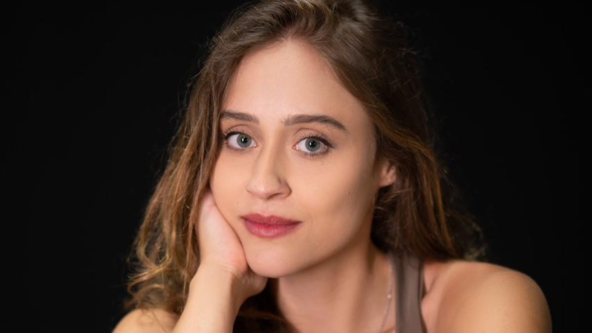 Danni Bristot estreia na Villa de Natal São Paulo como Coralina