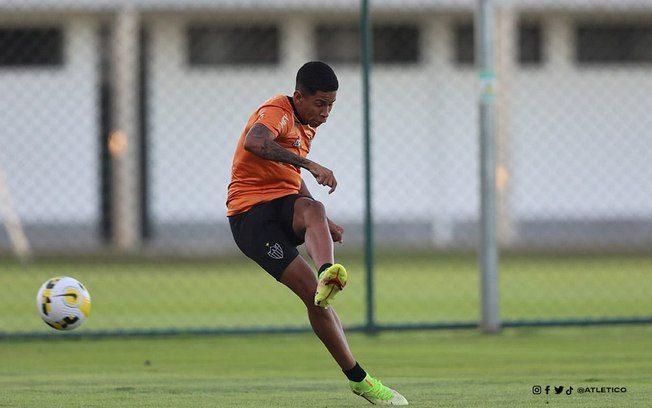 Galo mantém direito por mecanismo de solidariedade da Fifa Galo mantém direito por mecanismo de solidariedade da Fifa