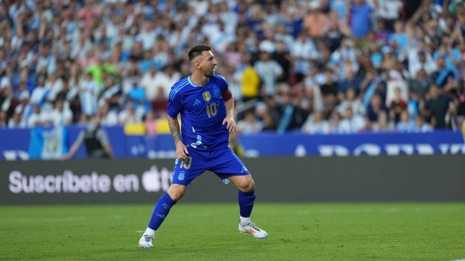 Messi tenta liderar a Argentina em mais uma competição