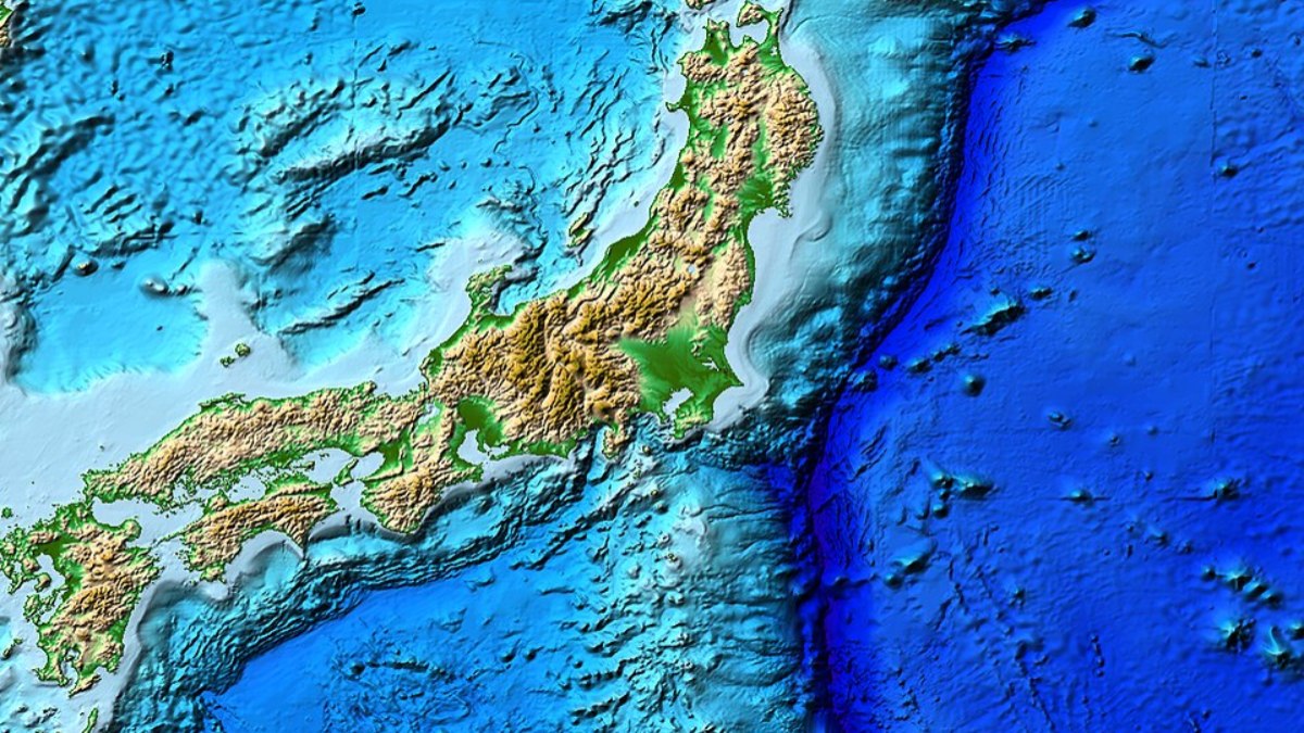 Fossa tão profunda quanto Everest pode gerar tsunami de 38 metros
