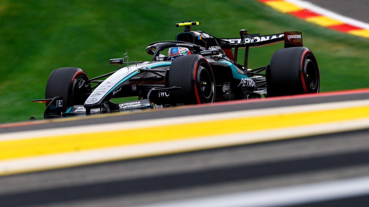 Antonelli continua líder da F1