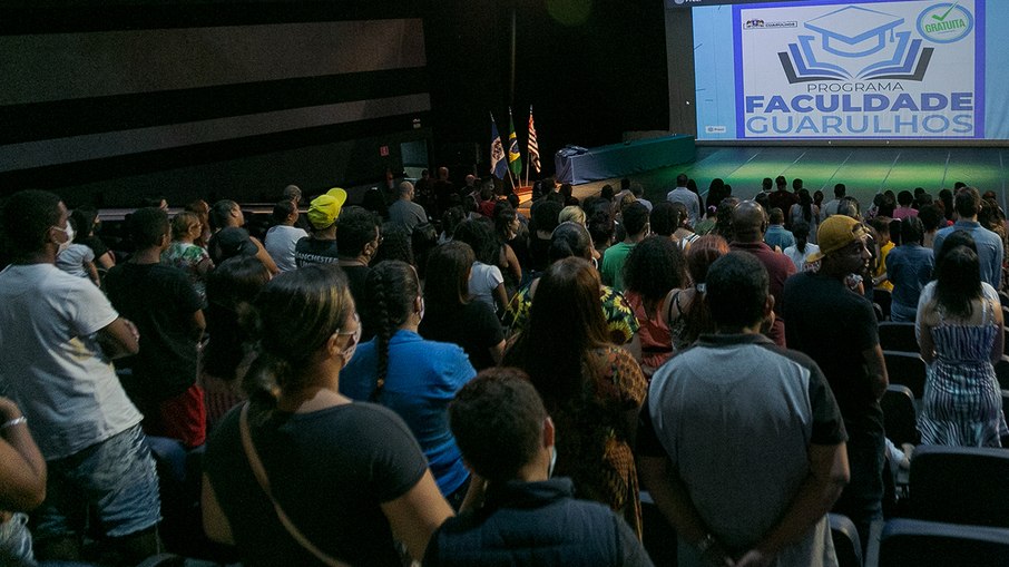 Ação faz parte do Programa Faculdade Guarulhos, que tem como objetivo disponibilizar qualificação profissional aos participantes. Ação faz parte do Programa Faculdade Guarulhos, que tem como objetivo disponibilizar qualificação profissional aos participantes.