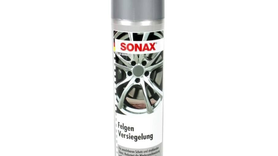 Lata do selante de rodas da Sonax vem com 400 ml e rende até cinco carros médios com rodas de aro 15.