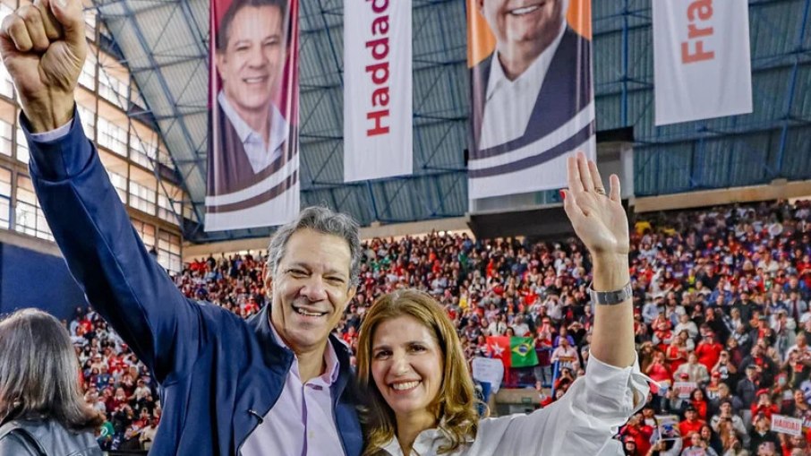 Haddad teve sua candidatura validada neste sábado pelo PT para o governo de São Paulo. Haddad teve sua candidatura validada neste sábado pelo PT para o governo de São Paulo.