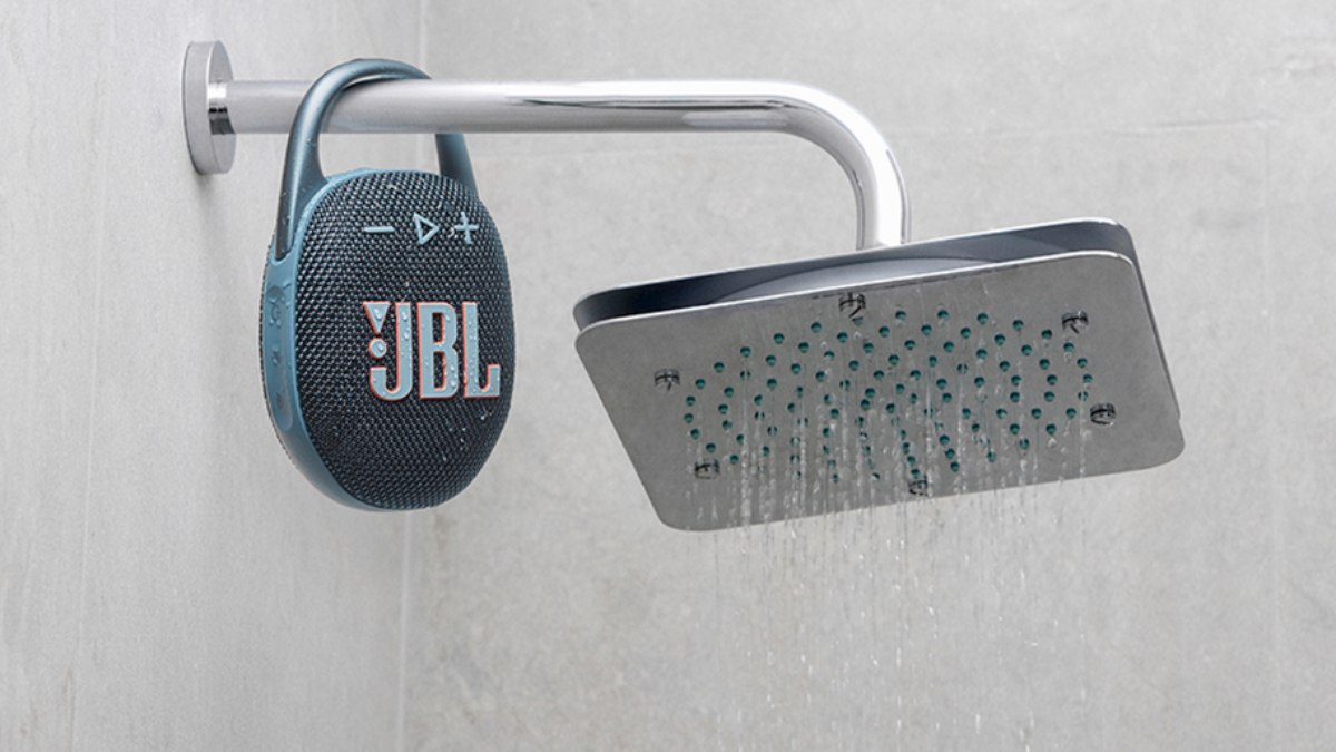 JBL Clip 5 é uma das caixas de som mais vendidas na Amazon JBL Clip 5 é uma das caixas de som mais vendidas na Amazon