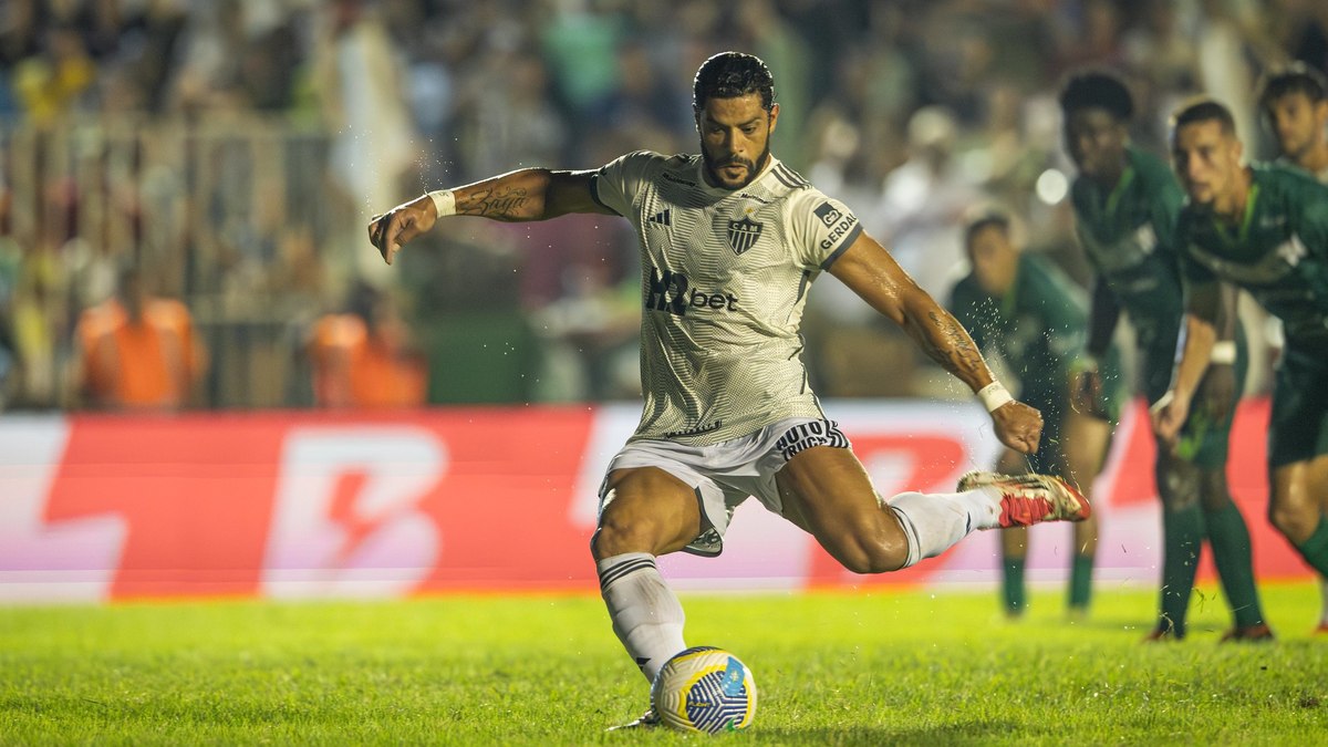 Hulk marca e Atlético vence o Tocantinópolis Hulk marca e Atlético vence o Tocantinópolis
