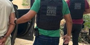 Homem é preso por matar companheira com facão diante dos filhos