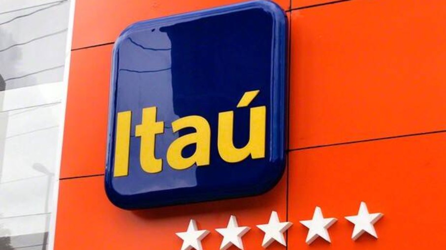 É preciso se cadastar no site do leiloeiro para participar do leilão do Itaú