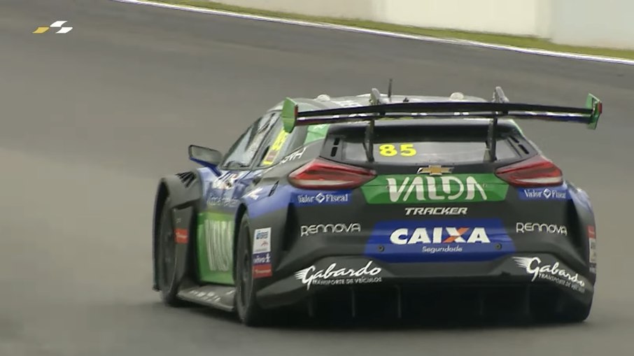 Salas garante pole na final da Stock Car em Interlagos