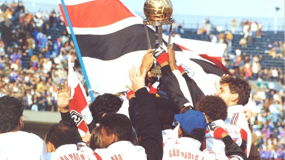 Título foi o primeiro mundial da equipe, que soma a ela mais duas taças Título foi o primeiro mundial da equipe, que soma a ela mais duas taças