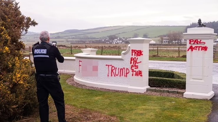 Grupo pró-Palestina ataca resort de golfe de Trump na Escócia