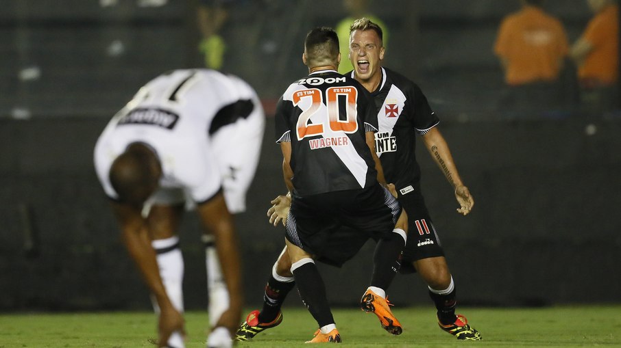 Maxi López chegou para salvar o time do rebaixamento em 2018