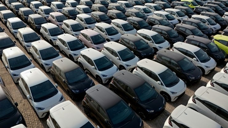 Selic em alta: é hora de comprar ou alugar um carro?