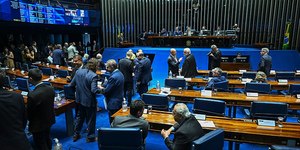 Senado vota hoje projetos de combate à violência contra a mulher