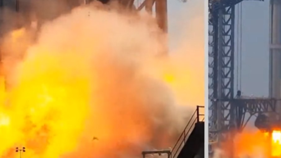 Foguete da SpaceX pega fogo