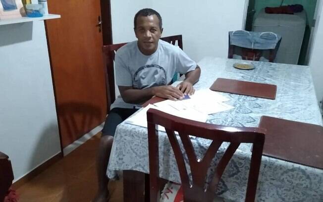 Marco Antonio dos Santos, 58 anos, técnico de refrigeração, não consegue pedir o seguro-desemprego pela internet