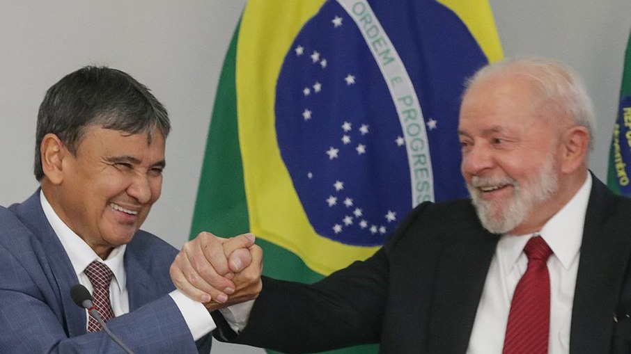 Ministro do Desenvolvimento e Assistência Social, Família e Combate à Fome, Wellington Dias e o Presidente Lula