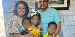 Casal é preso suspeito de maus-tratos contra filhos adotivos