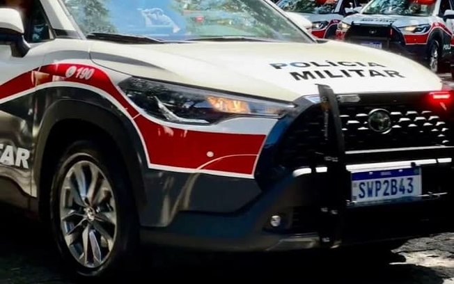 Polícia prende homem e apreende adolescente por tráfico no Porto Real, em Araçatuba Polícia prende homem e apreende adolescente por tráfico no Porto Real, em Araçatuba