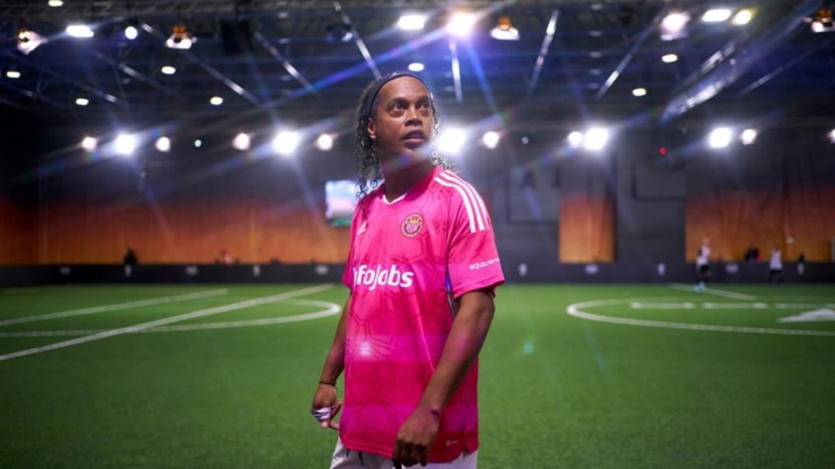 Ronaldinho jogou pelo Rayo de Barcelona