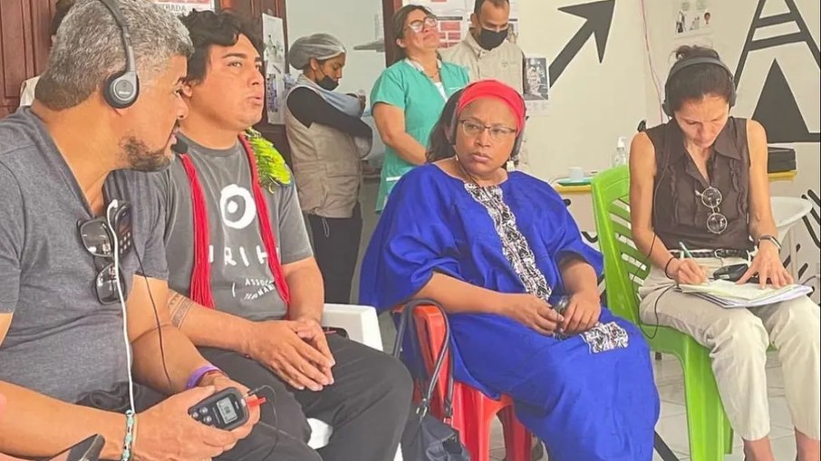 Alice Wairimu Nderitu durante reunião com lideranças indígenas, em Roraima