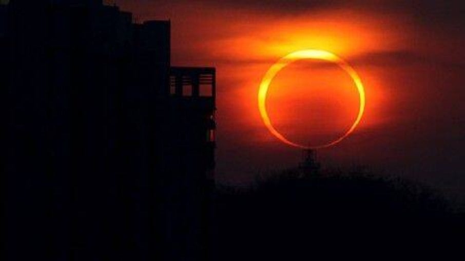 Eclipse solar acontece neste sábado (14)